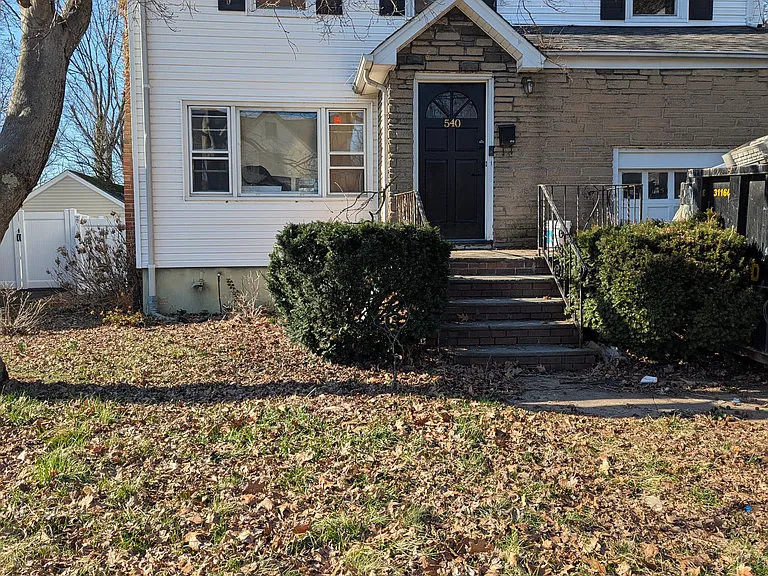 540 W 7th Ave — Photo 1
