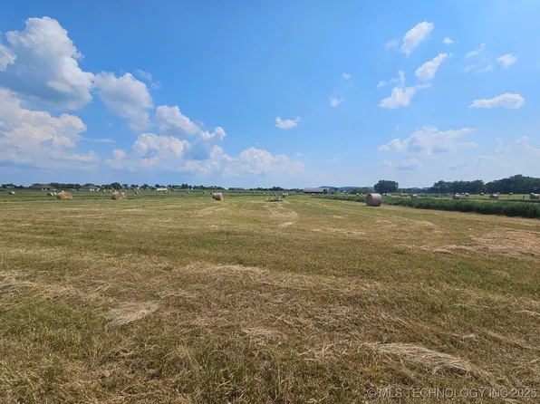 21481 S 4190th Rd, Claremore, OK 74019