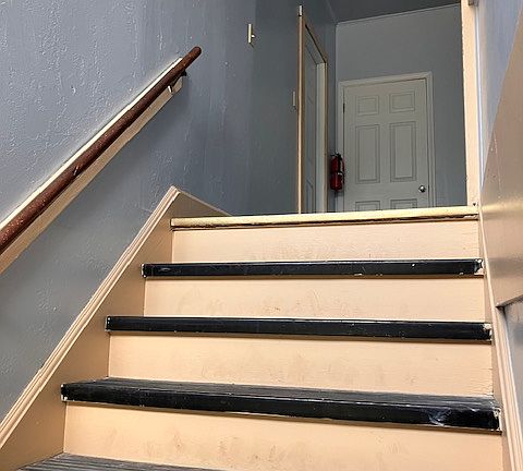2nd image of 28 Shenango St APT 201