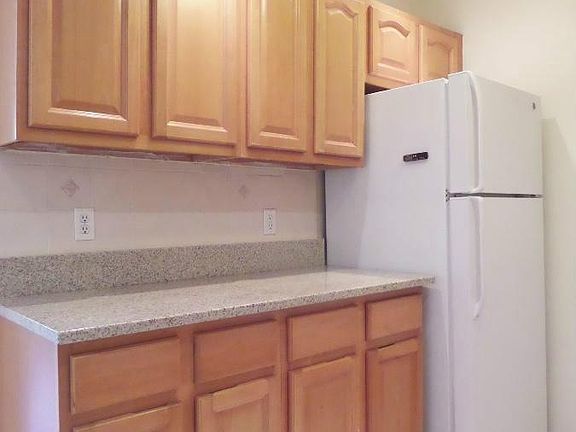 3rd image of 370 Lefferts Ave #2A