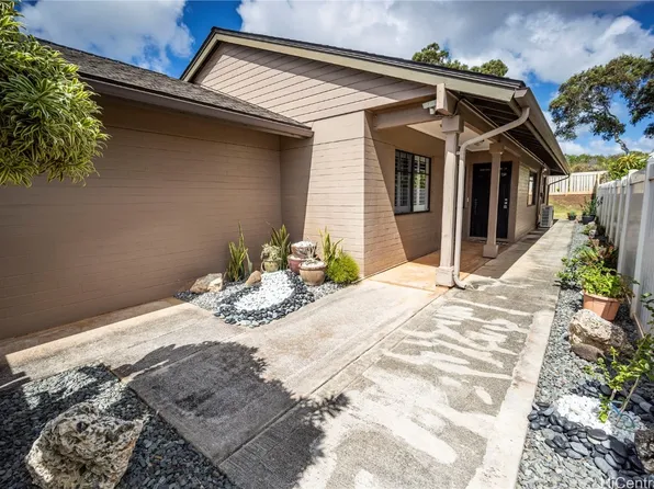 94-1122 Kapehu St, Waipahu, HI 96797