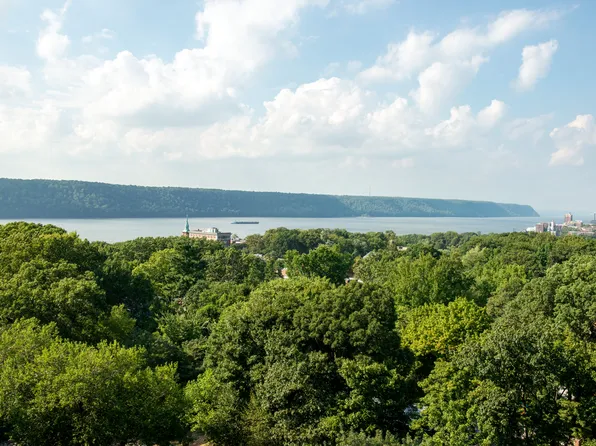 5900 Arlington Avenue image 3 of 16