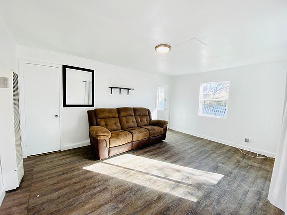 3rd image of 7113 Garden Dr
