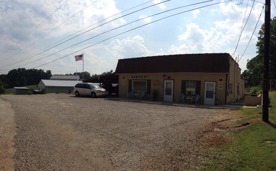 2nd image of 1302 Pike St