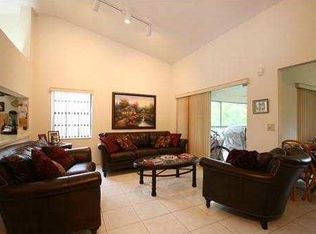 102 Lincoln Ct #102, Deerfield Beach, FL 33442
