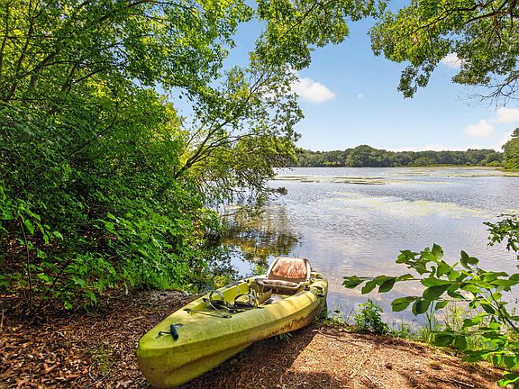 5th image of 769 River Road