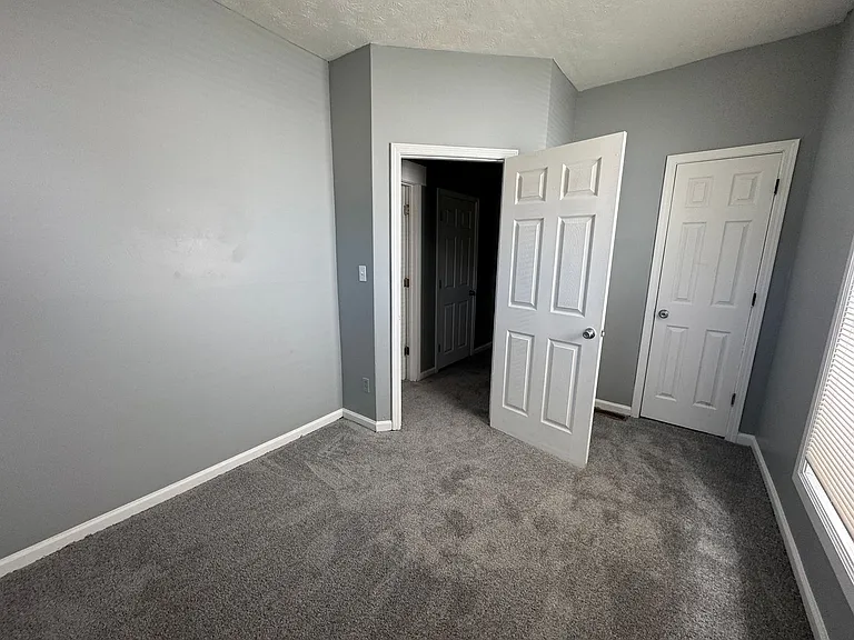 439 N Forest Ave — Photo 21