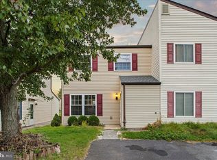 12 Pennington Ln, Quakertown, PA 18951