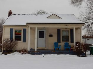 5916 Arcola St, Garden City, MI 48135