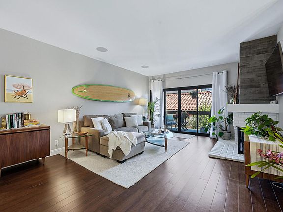 5th image of 8180 Manitoba St APT 255