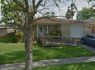 2712 Highland Dr N, Gretna, LA 70056