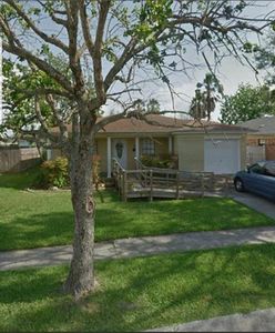 2712 Highland Dr N, Gretna, LA, 70056
