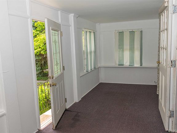 2nd image of 209 Sherman Street