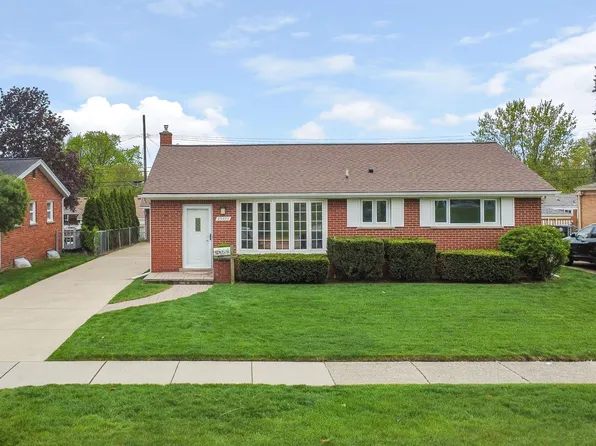 35499 Richland St, Livonia, MI 48150