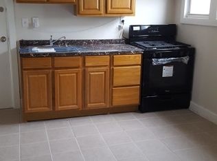 371 S 18th St #2, Newark, NJ 07103