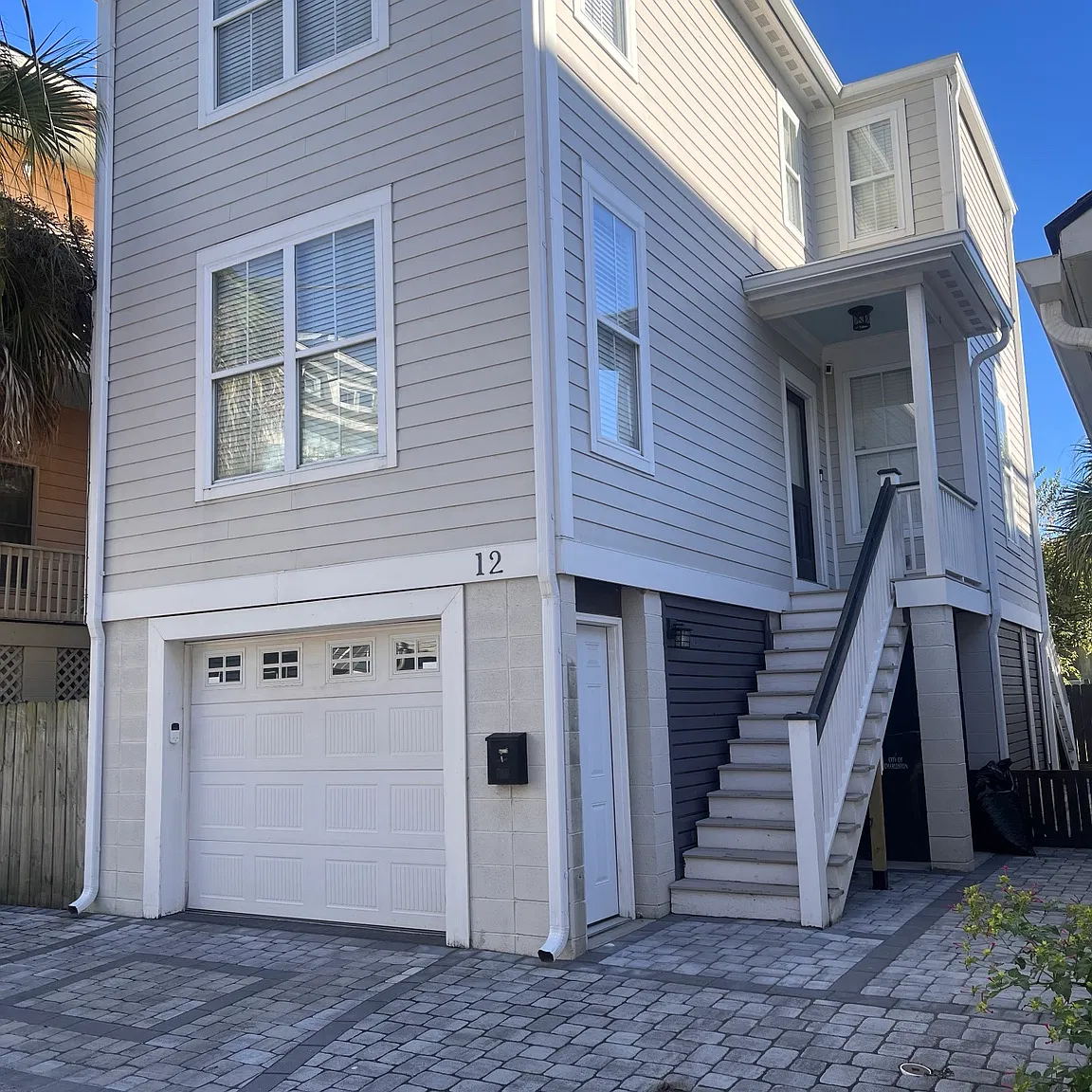 2 bed, 1.5 bath, 1250 sqft, $4,500 — Photo 1