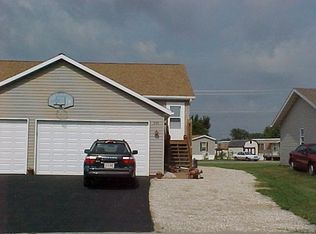 249 Wintergreen Dr, Omro, WI 54963