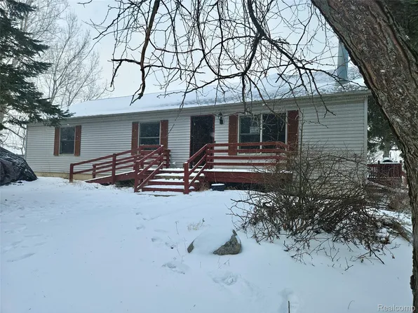 283 Millington Rd, Mayville, MI 48744