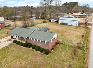 5563 Pine St, Lula, GA 30554