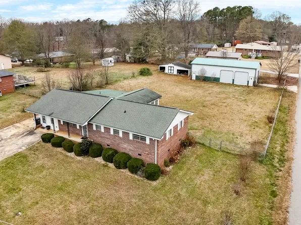 5563 Pine St, Lula, GA 30554