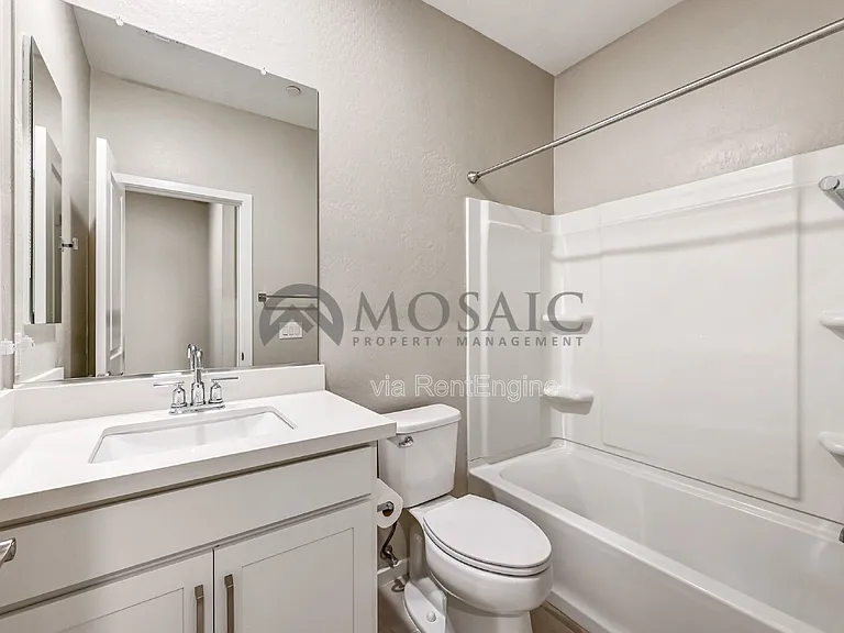 778 E Harper St #103 — Photo 25