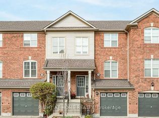 5980 Whitehorn Ave #121, Mississauga, ON L5V 2Y3