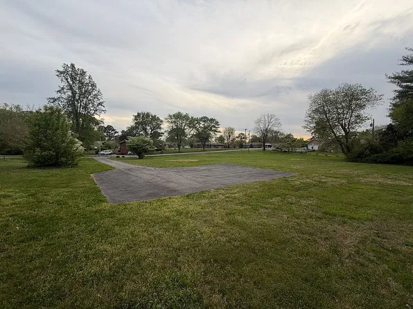 110 Douglas Dr, Glasgow, KY 42141