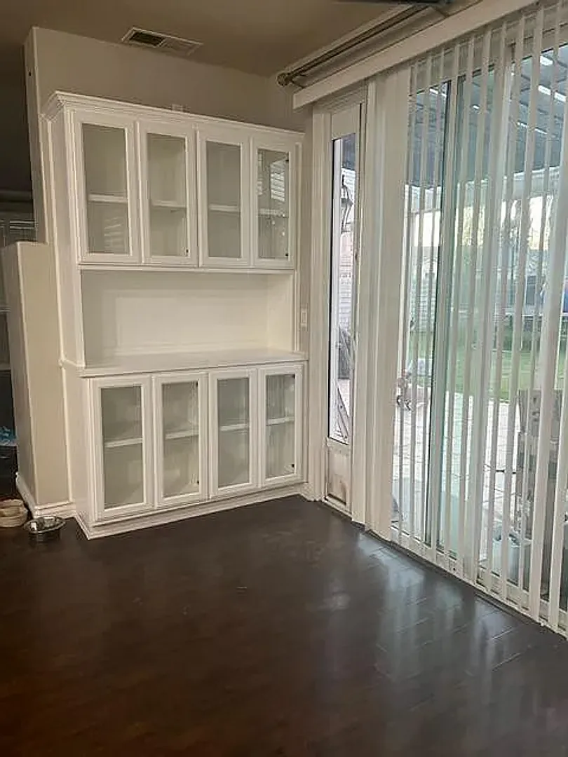 Coming Soon! Gorgeous 4 Bedroom 3 Bath Home In An Hoa Community — Photo 4