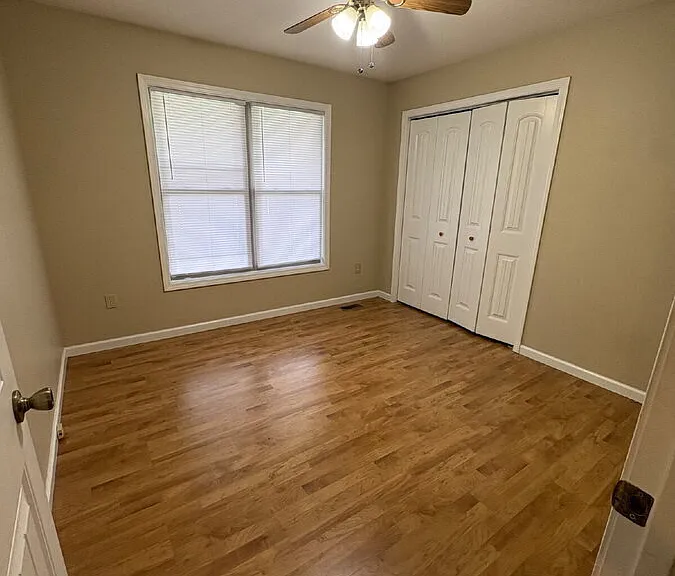 292 Oak Meadow Dr — Photo 8