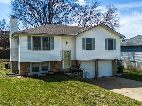 10831 Cleveland Ave, Kansas City, KS 66109
