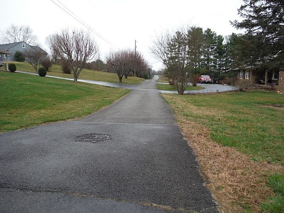 5th image of 113 Smyth Dr