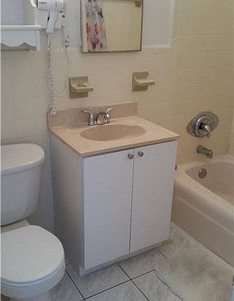 5th image of 120 NE 20th Ave APT 36