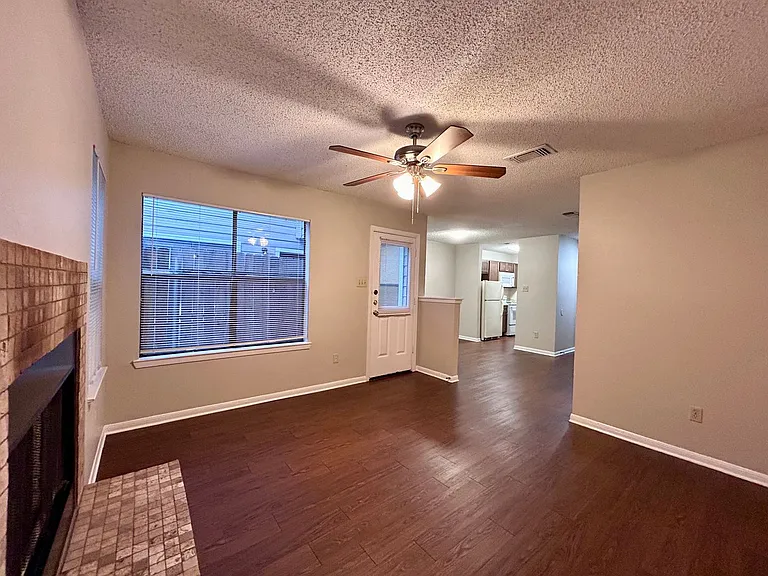 8908 Schick Rd — Photo 4