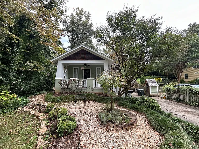 2461 Lyndhurst Ave — Photo 130