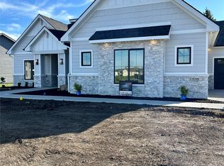 1330 25th Ave SW, Altoona, IA 50009