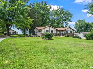 5213 Cockrell Ln, Edgewood, IL 62711