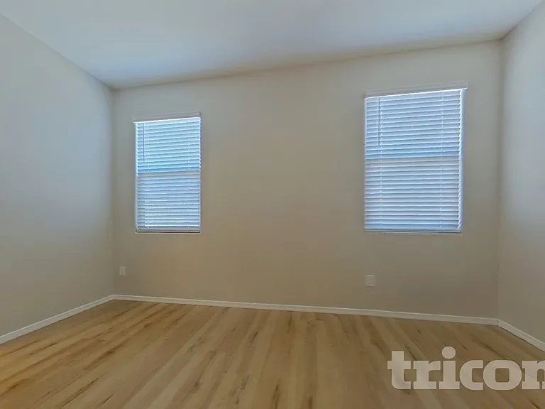 31062 W Mulberry Dr — Photo 7