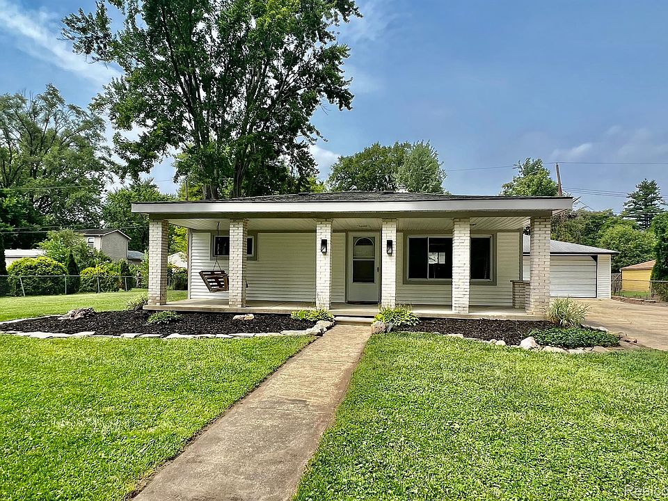 1st image of 21761 Jacksonville St