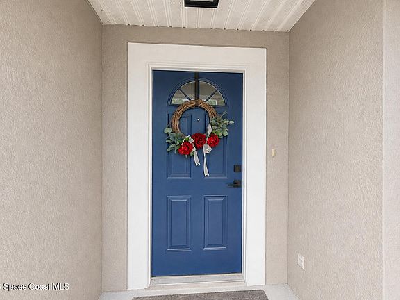 4th image of 2467 Deercroft Dr