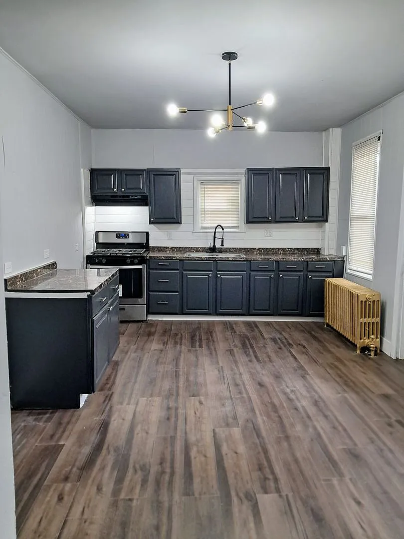 546 High Street Lancaster, Pa 17603 4bd-1ba — Photo 1