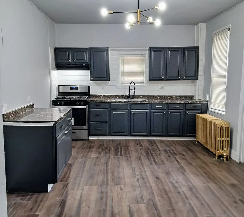 546 High St
