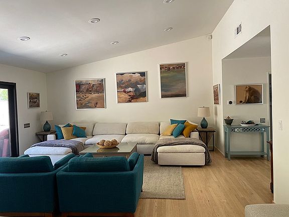 4th image of 2740 Lake Hollywood Dr