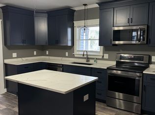 90 Pond St #1, West Warwick, RI 02893