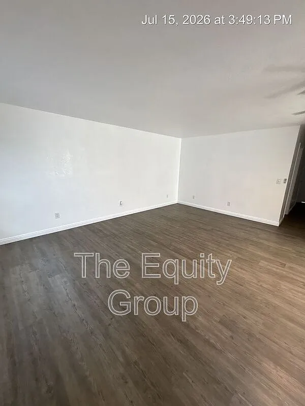 3 bed, 2.0 bath, $1,700 — Photo 2