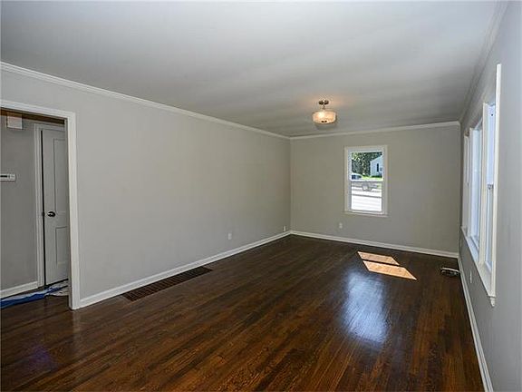 4th image of 4615 W 54th Ter
