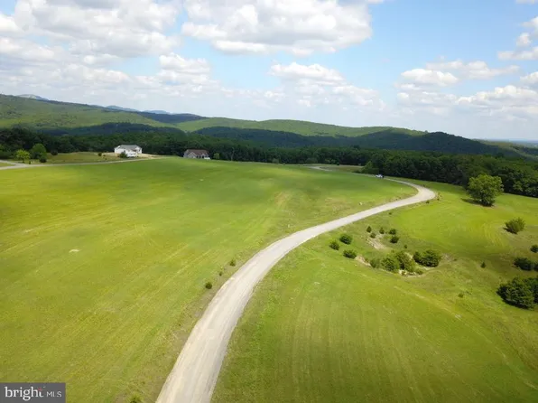 23 Markwood Dr, Keyser, WV 26726