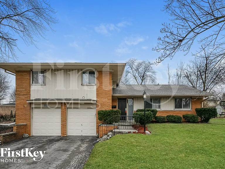 5503 Moonlight Dr — Photo 1