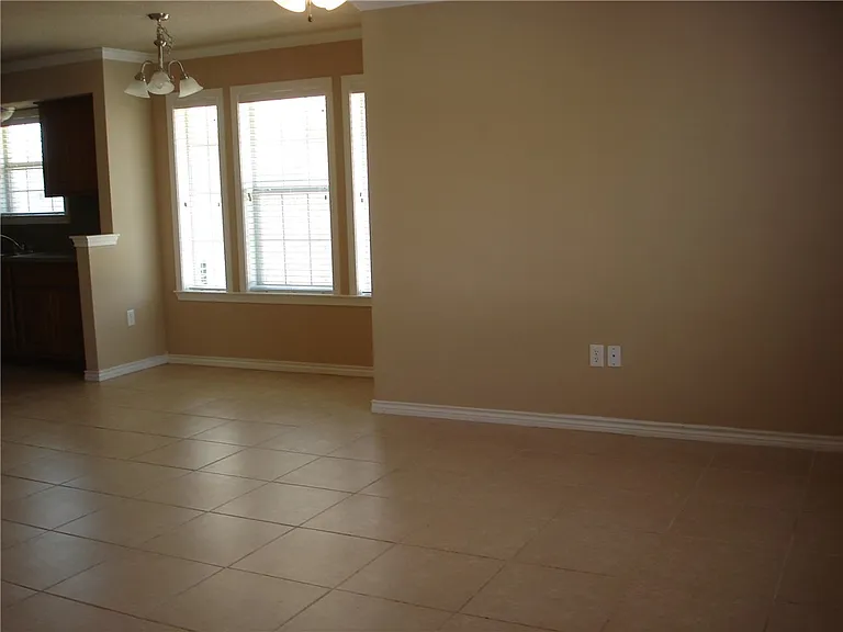 2320 Autumn Chase Loop — Photo 4