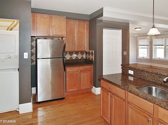 5th image of 615 W Washington Blvd #2N