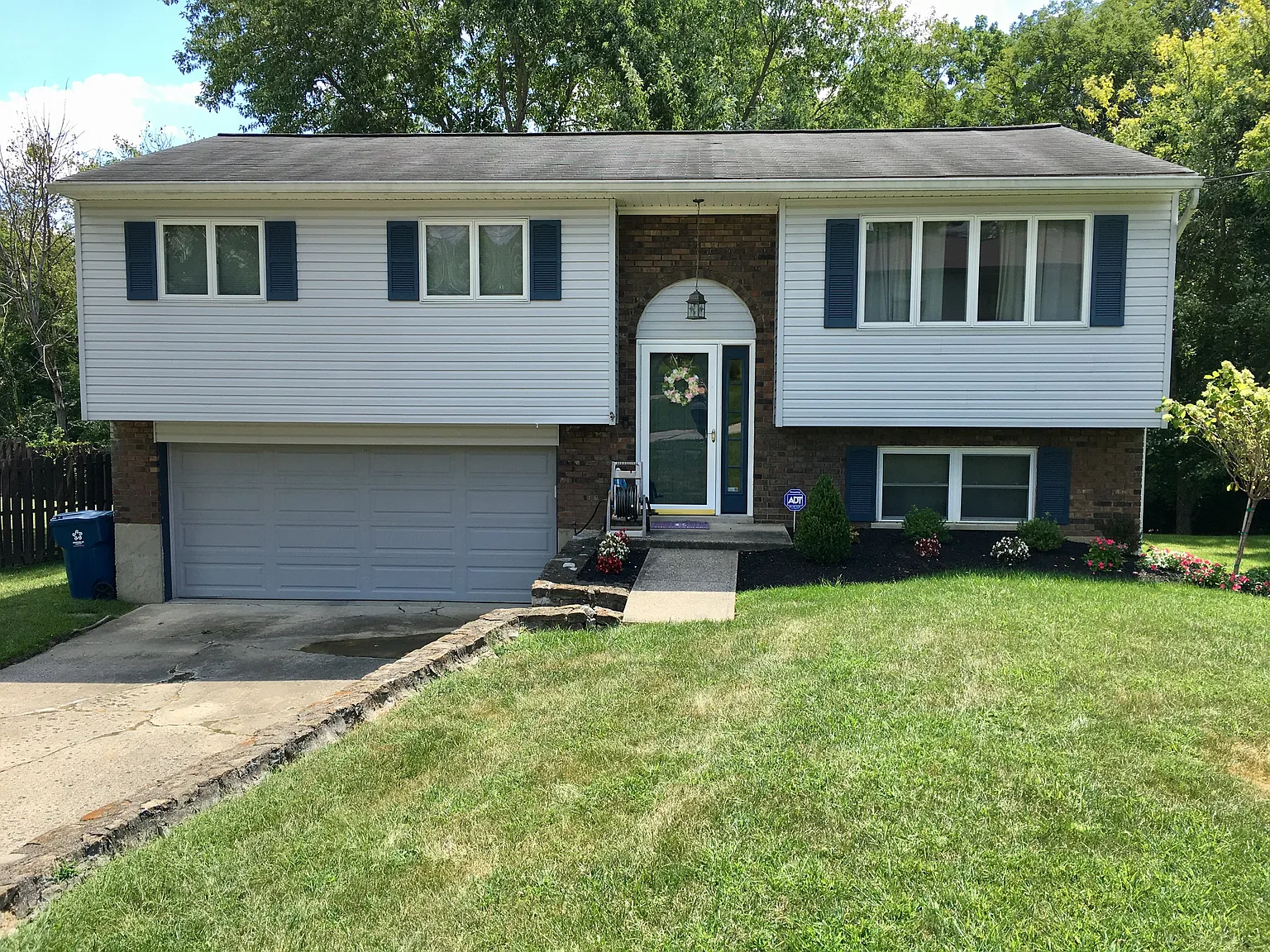 23 Hillside Ave photo 1